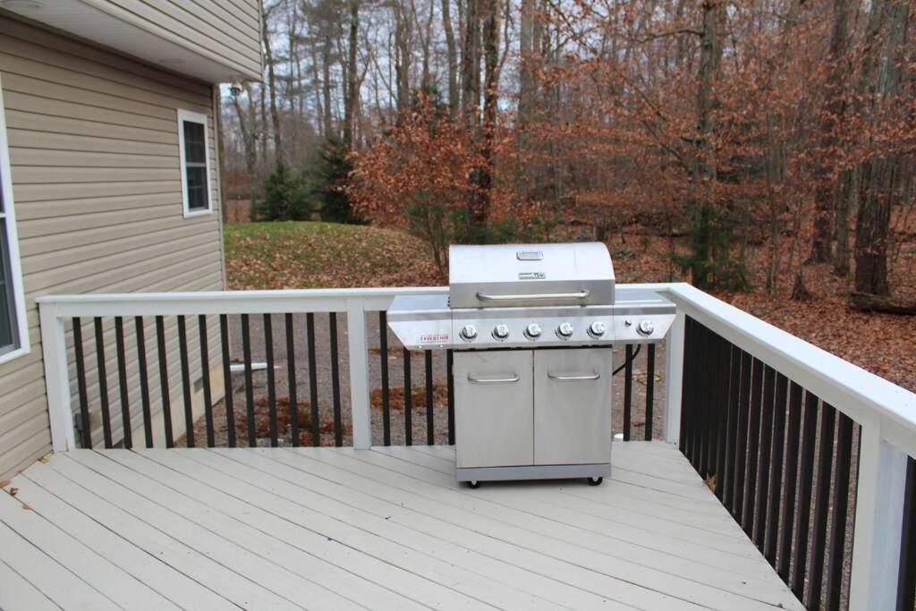 Luxury 4 Bedroom House In Pocono Mountains In Golf Course Near Lake Tobyhanna Dış mekan fotoğraf